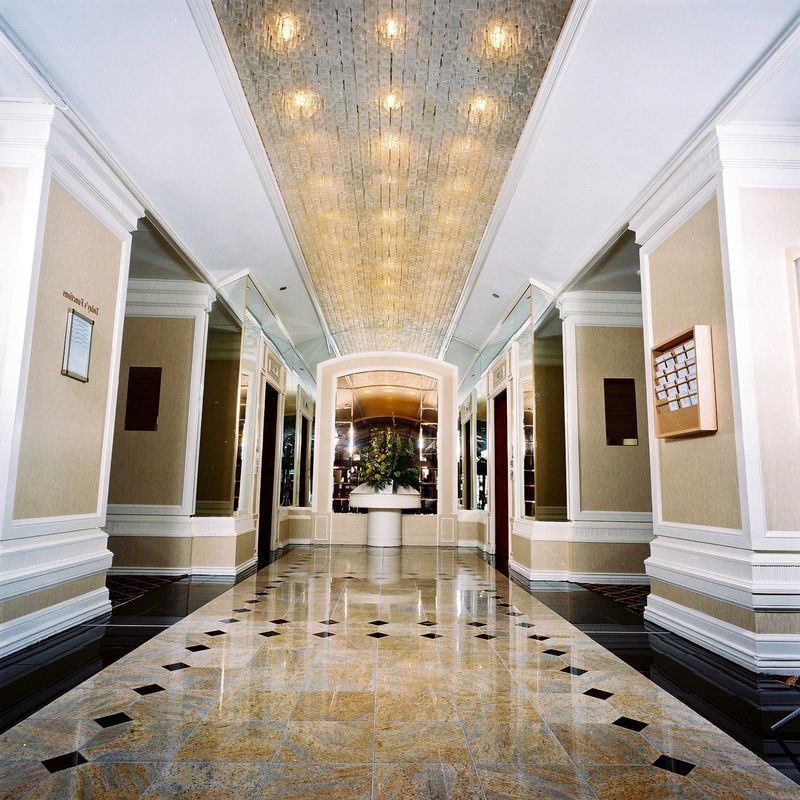 Delta Hotels By Marriott London Armouries Dalaman gambar